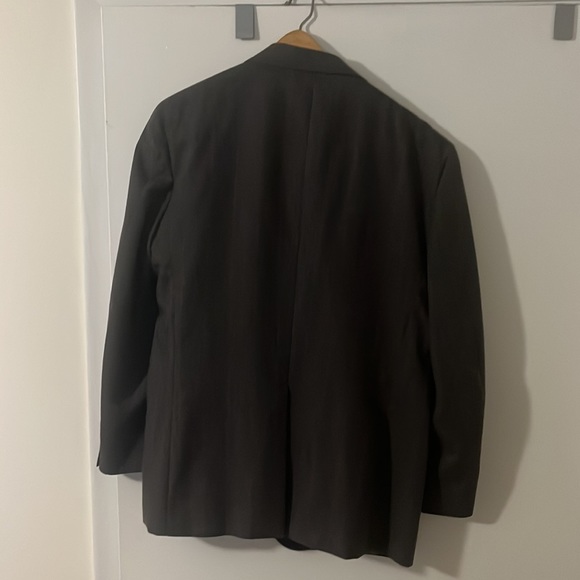 Suit - Picture 4 of 5